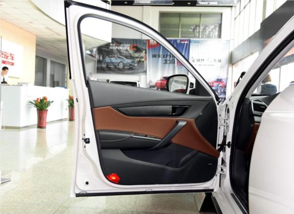 绅宝CC 2015款 1.8T 自动精英版 车厢座椅   前门板