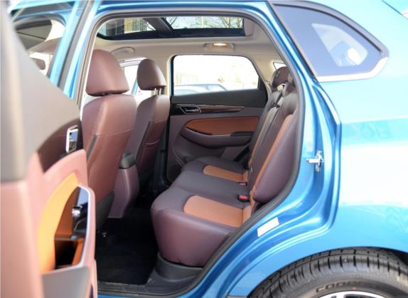 绅宝X55 2016款 1.5T CVT豪华版 车厢座椅   后排空间
