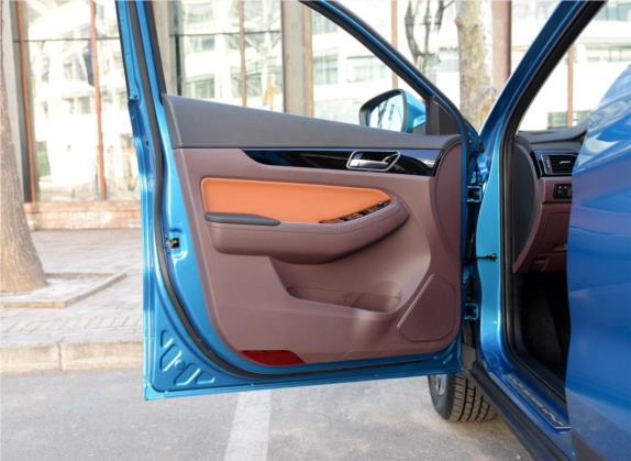 绅宝X55 2016款 1.5T CVT豪华版 车厢座椅   前门板