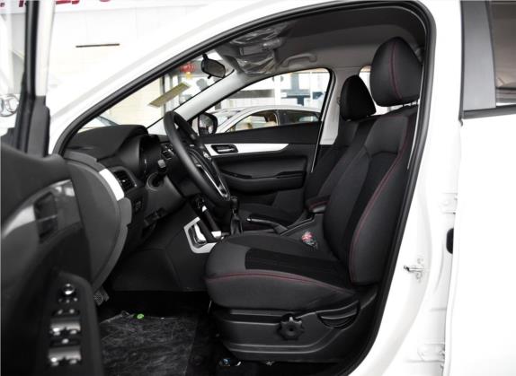 绅宝X55 2016款 1.5L 手动标准版 车厢座椅   前排空间