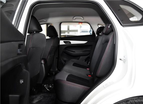 绅宝X55 2016款 1.5L 手动标准版 车厢座椅   后排空间