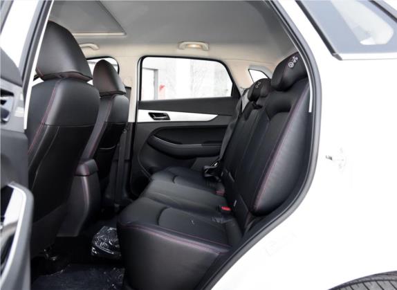 绅宝X55 2016款 1.5L 手动精英版 车厢座椅   后排空间
