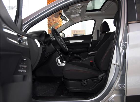 绅宝X55 2016款 1.5T 手动舒适版 车厢座椅   前排空间