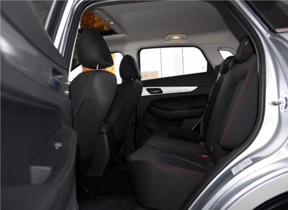 绅宝X55 2016款 1.5T 手动舒适版 车厢座椅   后排空间