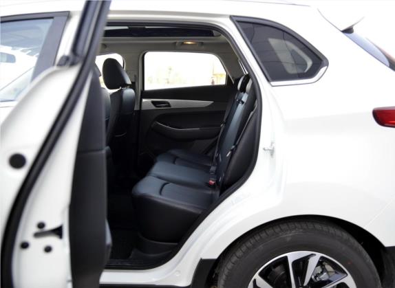 绅宝X55 2016款 1.5T 手动精英版 车厢座椅   后排空间