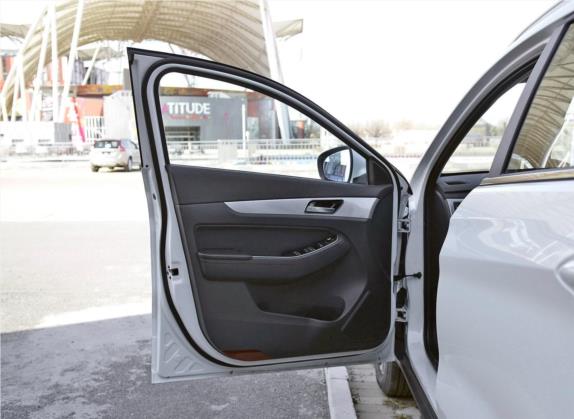 绅宝X55 2016款 1.5T 手动精英版 车厢座椅   前门板