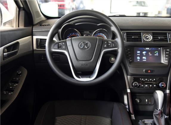 绅宝X55 2016款 1.5T CVT舒适版 中控类   驾驶位