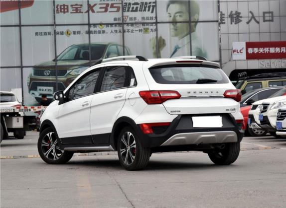 绅宝X25 2017款 1.5L 自动精英导航版 外观   斜后