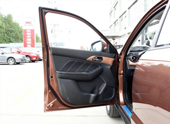 绅宝X35 2016款 1.5L 手动精英版 车厢座椅   前门板