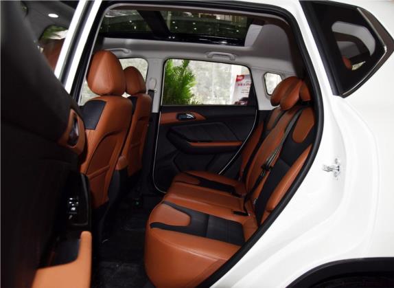 绅宝X35 2016款 1.5L 手动豪华版 车厢座椅   后排空间