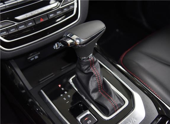 智行 2019款 1.5T CVT精英版 国VI 中控类   挡把