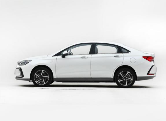 北京EU5 2020款 R600 智领版 外观   正侧