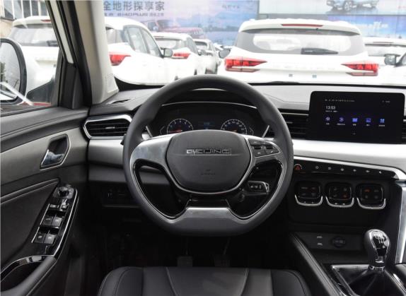 北京X3 2020款 1.5T 手动荣耀版PLUS 中控类   驾驶位