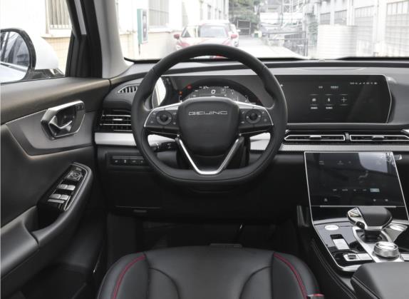 北京X7 2020款 1.5TD DCT贺岁限量版 中控类   驾驶位