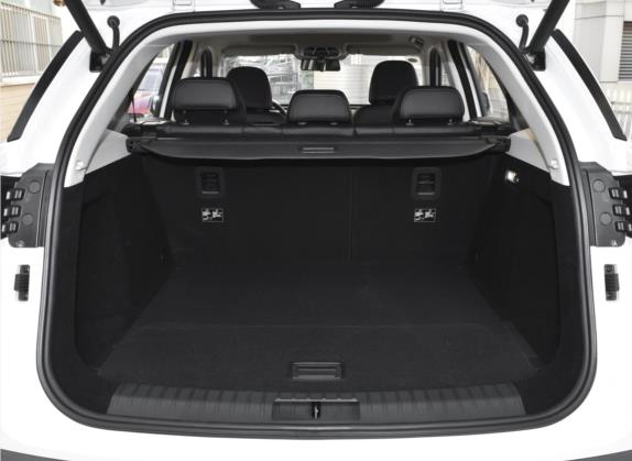 北京X7 2020款 1.5TD DCT贺岁限量版 车厢座椅   后备厢