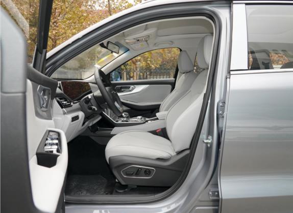 北京X7 PHEV 2020款 PHEV 致潮版 车厢座椅   前排空间