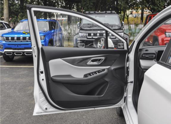 北京EU5 PLUS 2021款 R500 优享版 车厢座椅   前门板