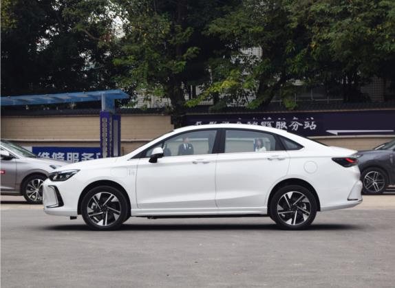 北京EU5 PLUS 2021款 R500 尊享版 外观   正侧