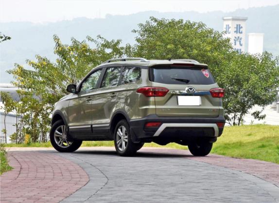 北汽幻速S3 2016款 S3L 1.5L 手动尊贵型 外观   斜后