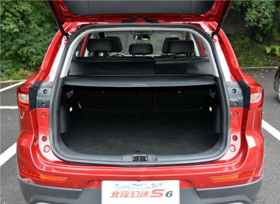 北汽幻速S6 2016款 1.5T 手动智能型 车厢座椅   后备厢