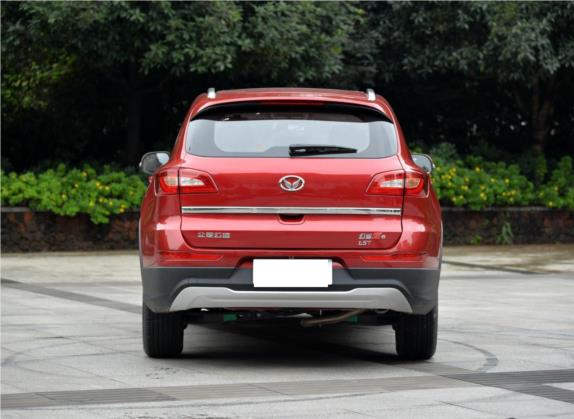 北汽幻速S6 2016款 1.5T 手动智能型 外观   正后
