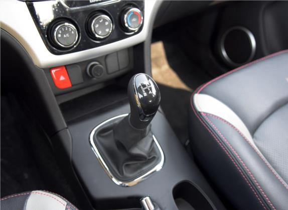 北汽幻速H3 2015款 1.5L 手动舒适型 中控类   挡把