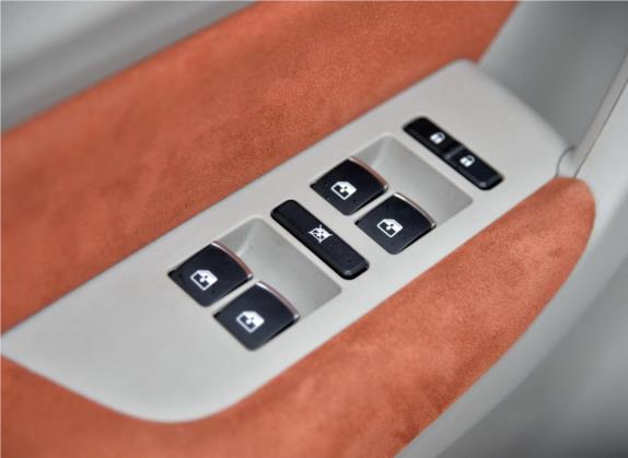 北汽幻速H3 2016款 H3F 1.5L 手动舒适型 车厢座椅   门窗控制