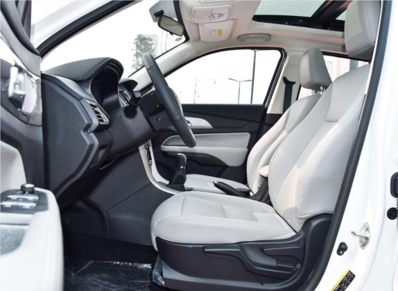 北汽幻速S5 2017款 1.3T 手动尊贵型 车厢座椅   前排空间