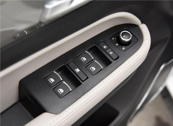 北汽幻速S5 2017款 1.3T 手动豪华型 车厢座椅   门窗控制