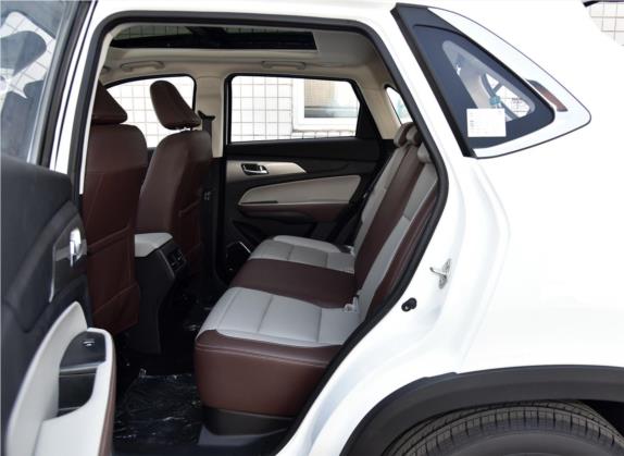 北汽幻速S5 2017款 1.3T CVT豪华型 车厢座椅   后排空间
