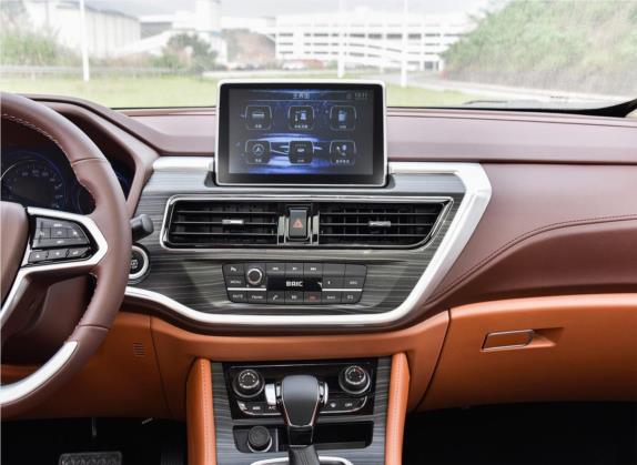 北汽幻速S7 2018款 1.5T 自动尊享型 中控类   中控台