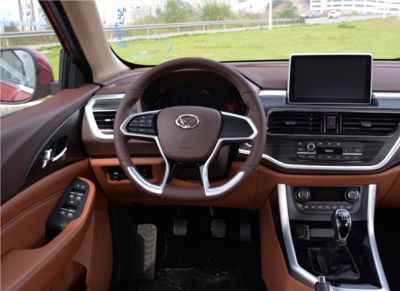 北汽幻速S7 2018款 1.5T 手动尊享型 中控类   驾驶位