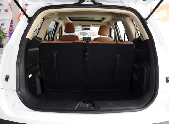 北汽幻速S7 2018款 1.5T 手动豪华型 车厢座椅   后备厢
