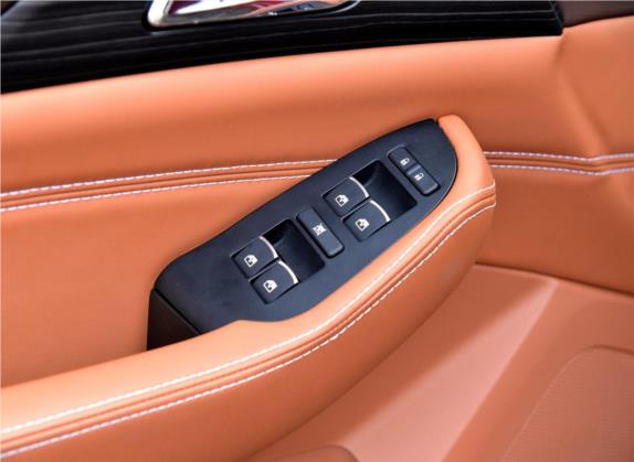 北汽幻速S7 2018款 1.5T 自动尊贵型 车厢座椅   门窗控制