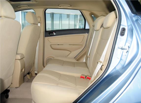 北汽新能源EV 2014款 E150EV 科技版 车厢座椅   后排空间