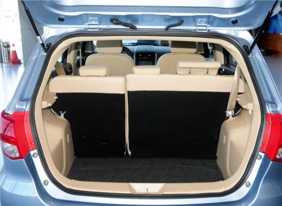 北汽新能源EV 2014款 E150EV 科技版 车厢座椅   后备厢