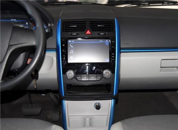 北汽新能源EV 2015款 EV200 轻快版 中控类   中控台