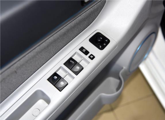 北汽新能源EV 2015款 EV200 轻快版 车厢座椅   门窗控制