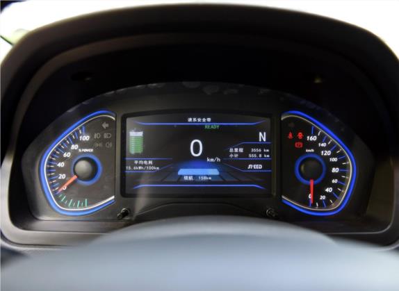 北汽新能源EV 2015款 EV160 轻秀版 中控类   仪表盘