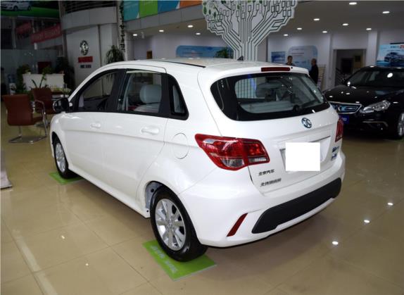 北汽新能源EV 2015款 EV160 轻快版 外观   斜后