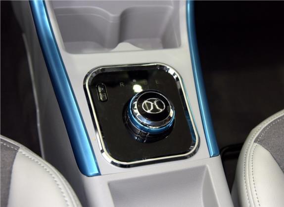 北汽新能源EV 2015款 EV160 轻快版 中控类   挡把