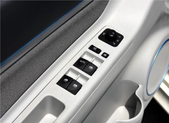 北汽新能源EV 2016款 EV160 轻秀版 车厢座椅   门窗控制