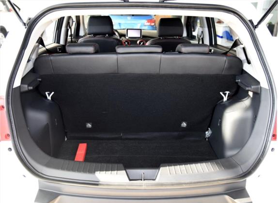 北汽新能源EX 2016款 EX200 乐活版 车厢座椅   后备厢