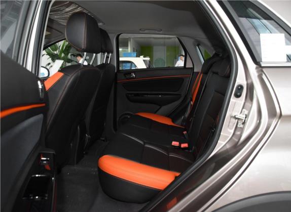 北汽新能源EX 2018款 EX360 新潮版 车厢座椅   后排空间