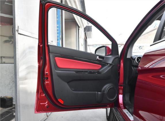 北汽新能源EX 2018款 EX360 新尚版 车厢座椅   前门板