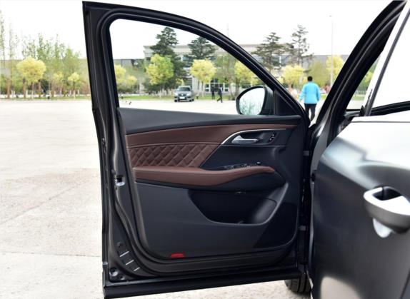 宝沃BX7 2018款 2.0T TS 四驱豪华型 国V 车厢座椅   前门板