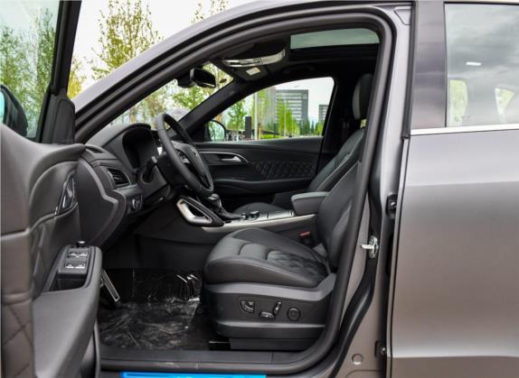 宝沃BX7 2018款 2.0T TS 四驱旗舰型 国V 车厢座椅   前排空间