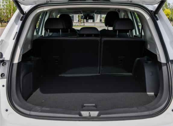 宝沃BX7 2018款 28T 两驱豪华型 5座 国V 车厢座椅   后备厢