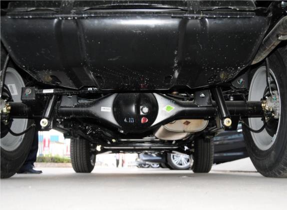 北京BJ40 2014款 2.4L 手动穿越版 其他细节类   后悬架