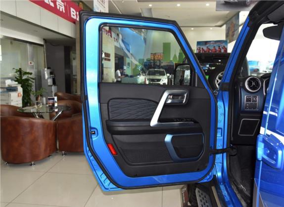 北京BJ40 2018款 2.3T 自动四驱环塔冠军版 国V 车厢座椅   前门板